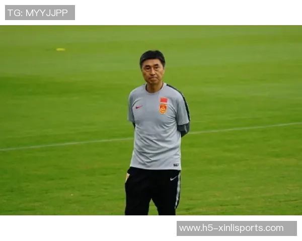 精彩对决足球直播中国队迎战韩国队全力争胜展现青春风采