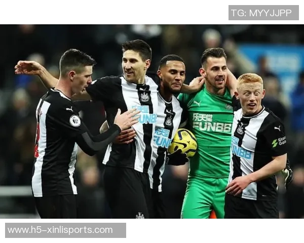 足球媒介的多元化发展与未来趋势探讨